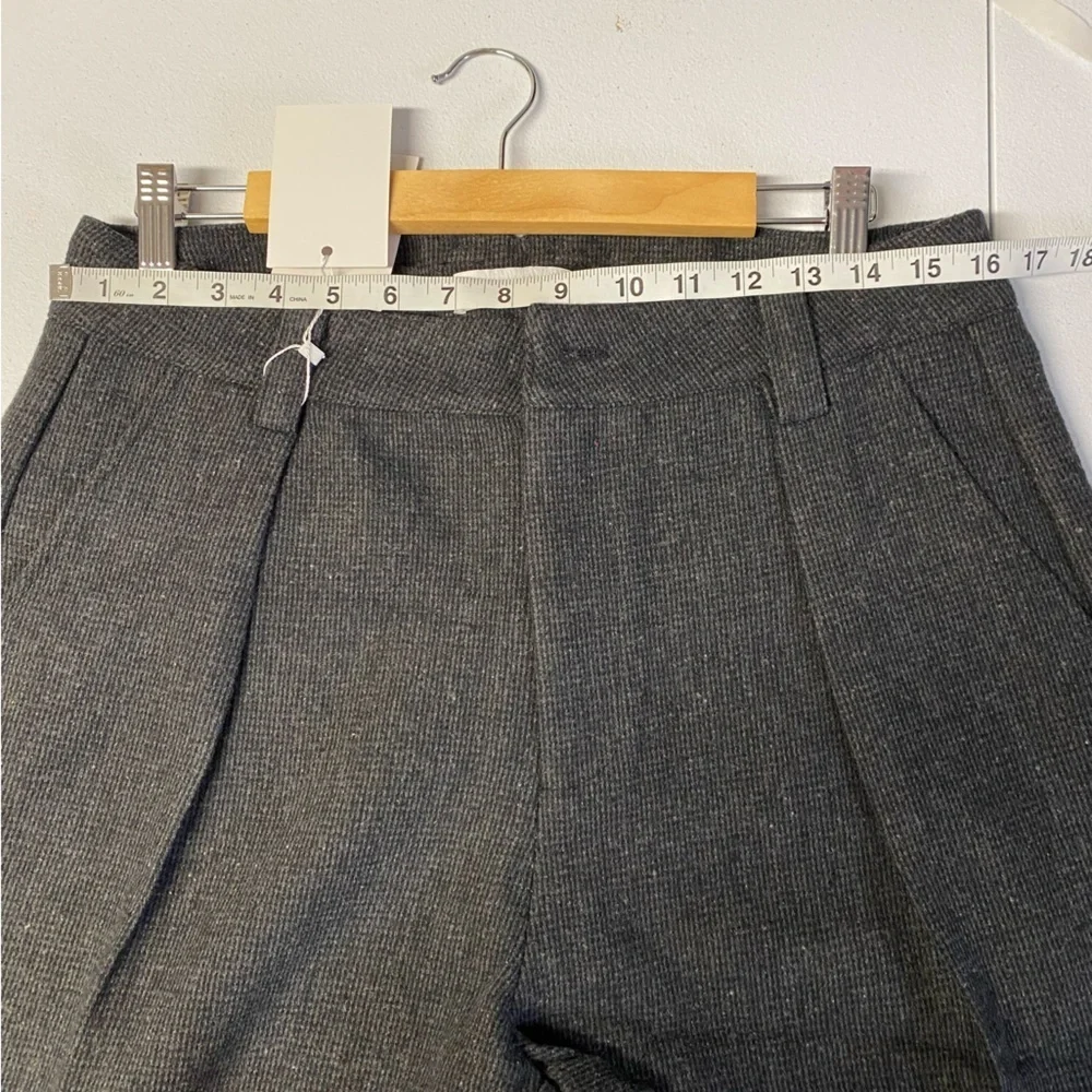 Men's / Women’s Wool Pleated Gray Wide-Leg Trouser